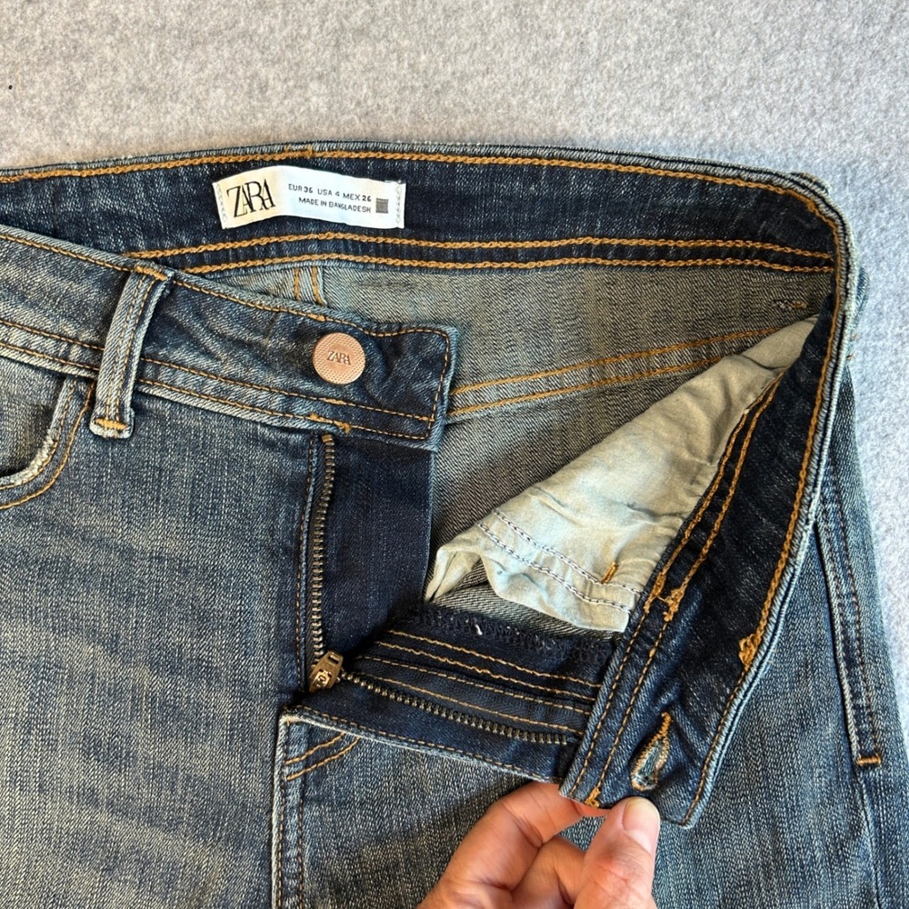 Zara Skinny Jeans Blue Distressed Raw Hem Casual Normcore Everyday Womens US 4 - Picture 2 of 12